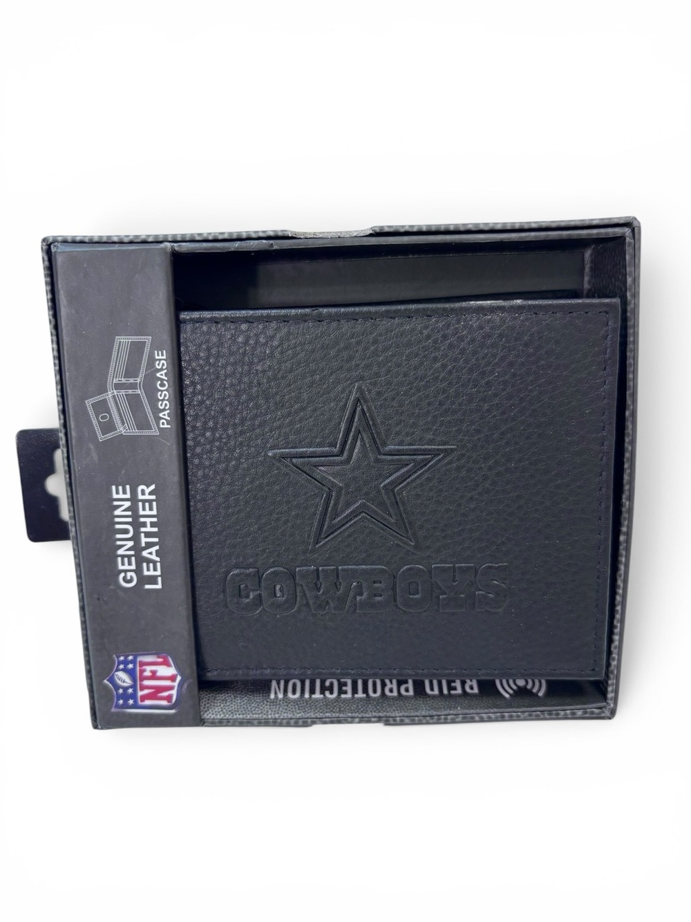 Dallas Cowboys Genuine Leather Black Bi-Fold Wallet